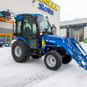 Solis 26 HST ohjaamolla ja etukuormaajalla VAIN 745h ajettu vm 2021